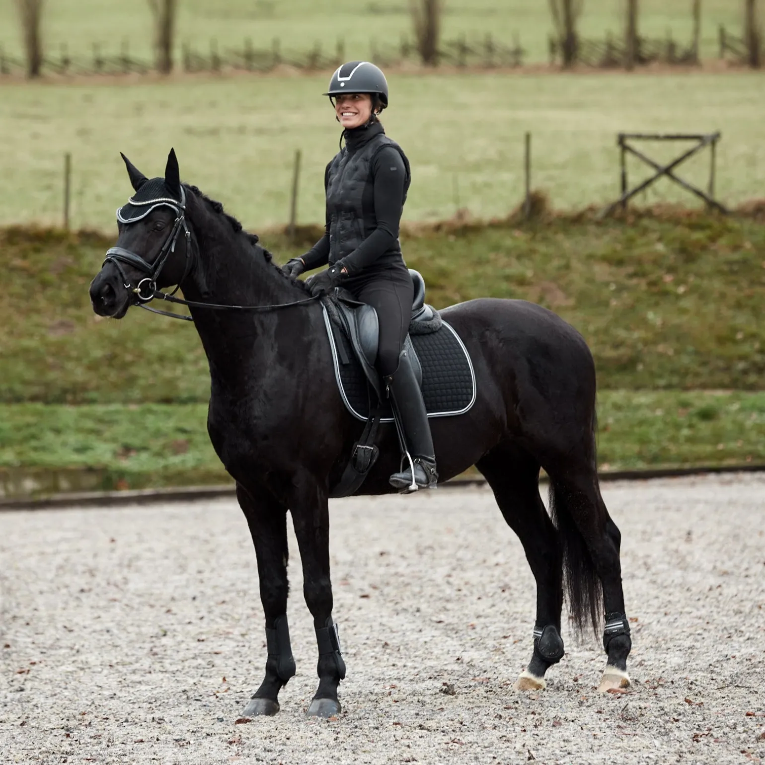 Adepto Dressurschabracke