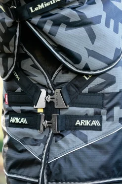 Arika reflektierende Weidedecke mit abnehmbarem Halsteil, 100 g