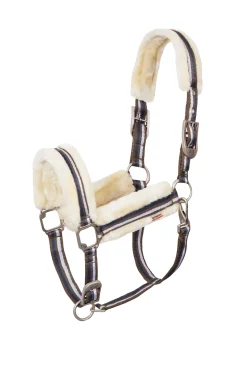 Cameron Halfter mit Kunstfell