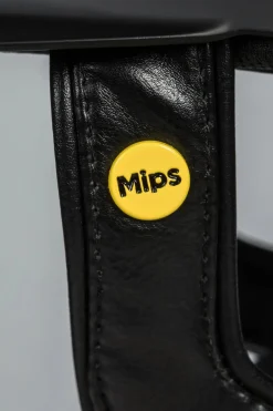 Caracas Reithelm mit glatter Oberseite