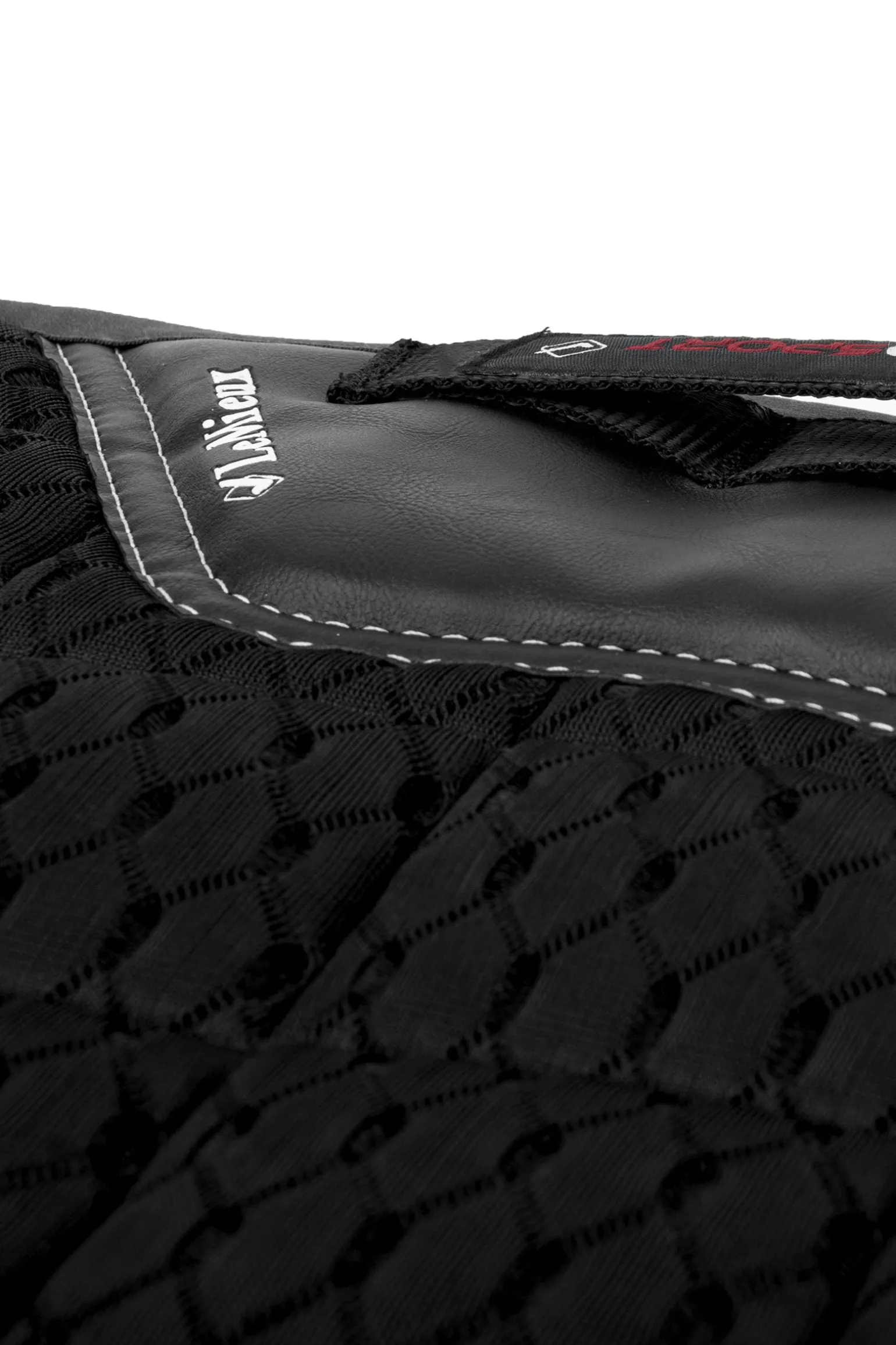 Carbon Mesh Air Square Dressurschabracke