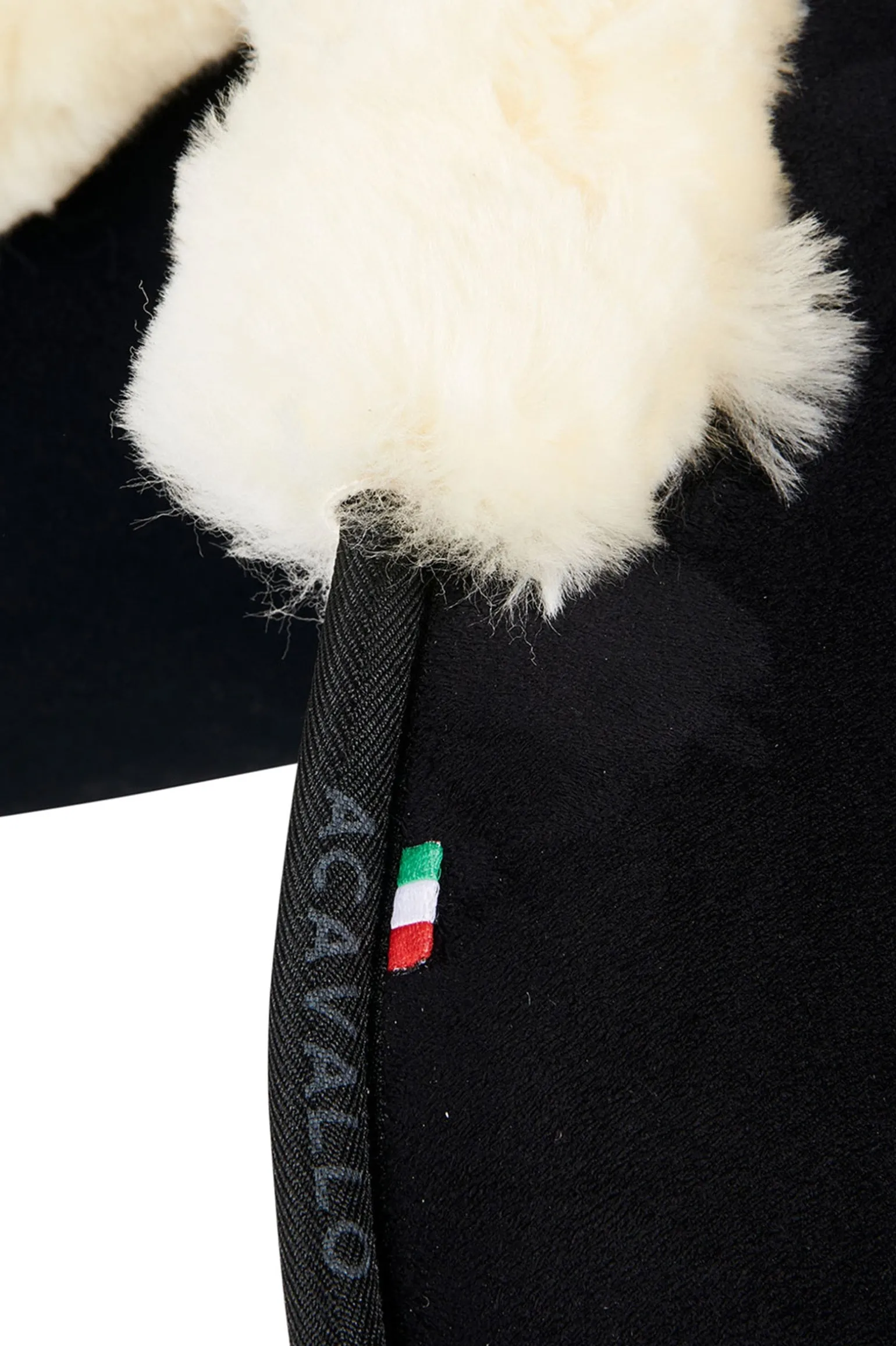 Close Contact Memory Foam Sattelpad mit Lammfell