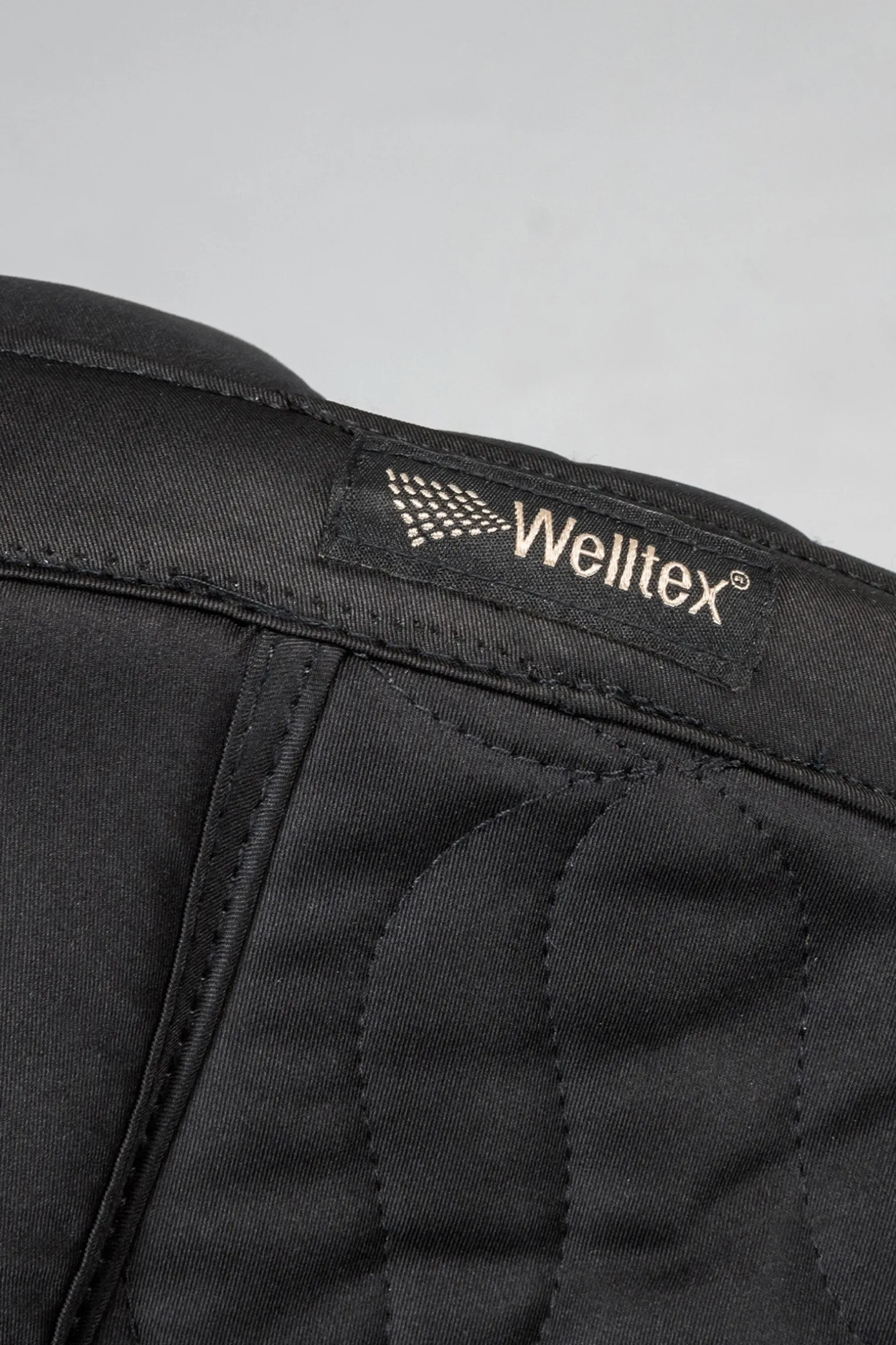 Deep Nights Springschabracke