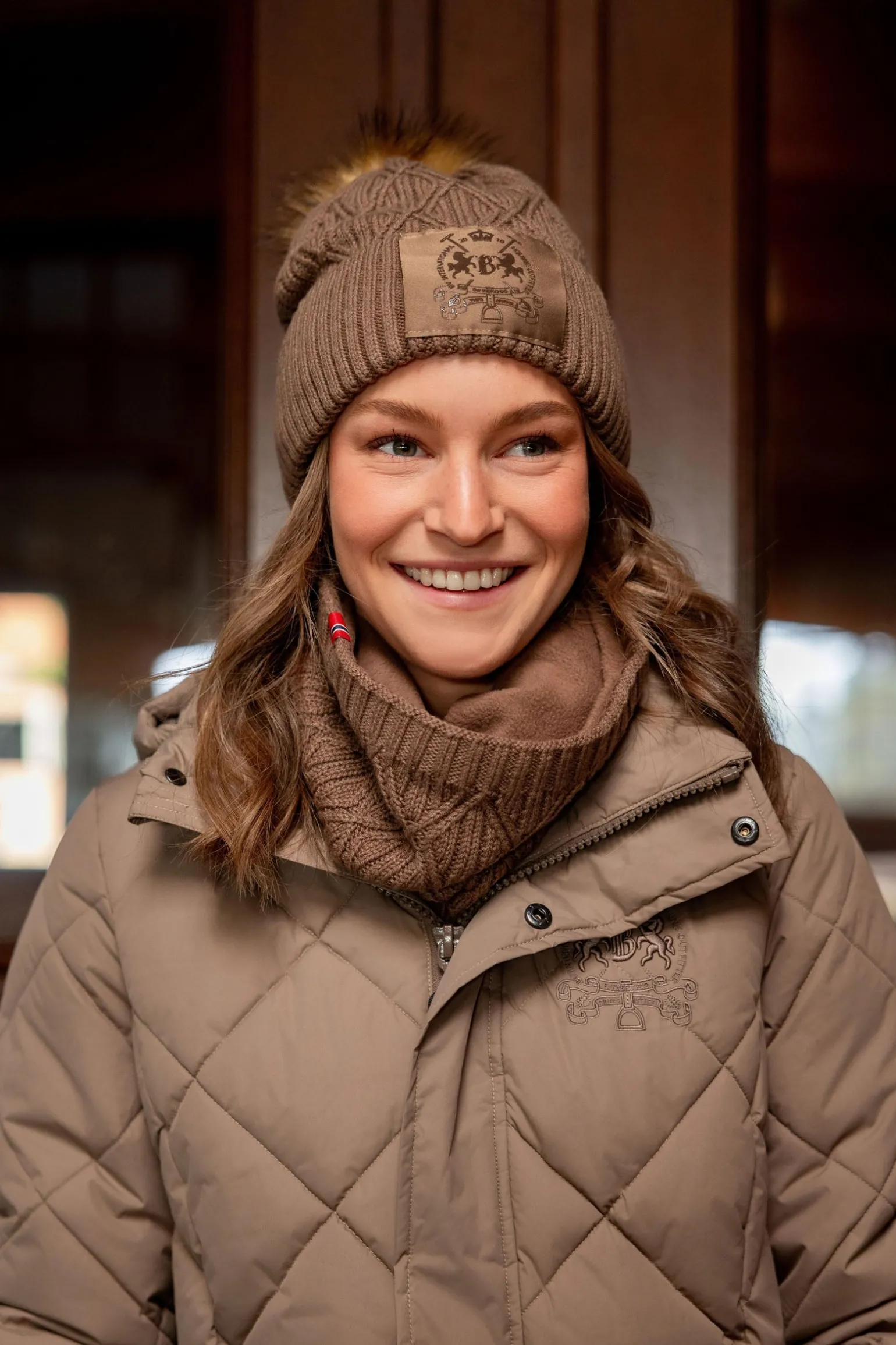 Faye gestrickter Schlauchschal