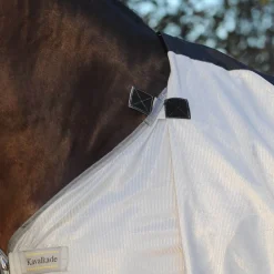 Fliegendecke mit abnehmbarem Halsteil