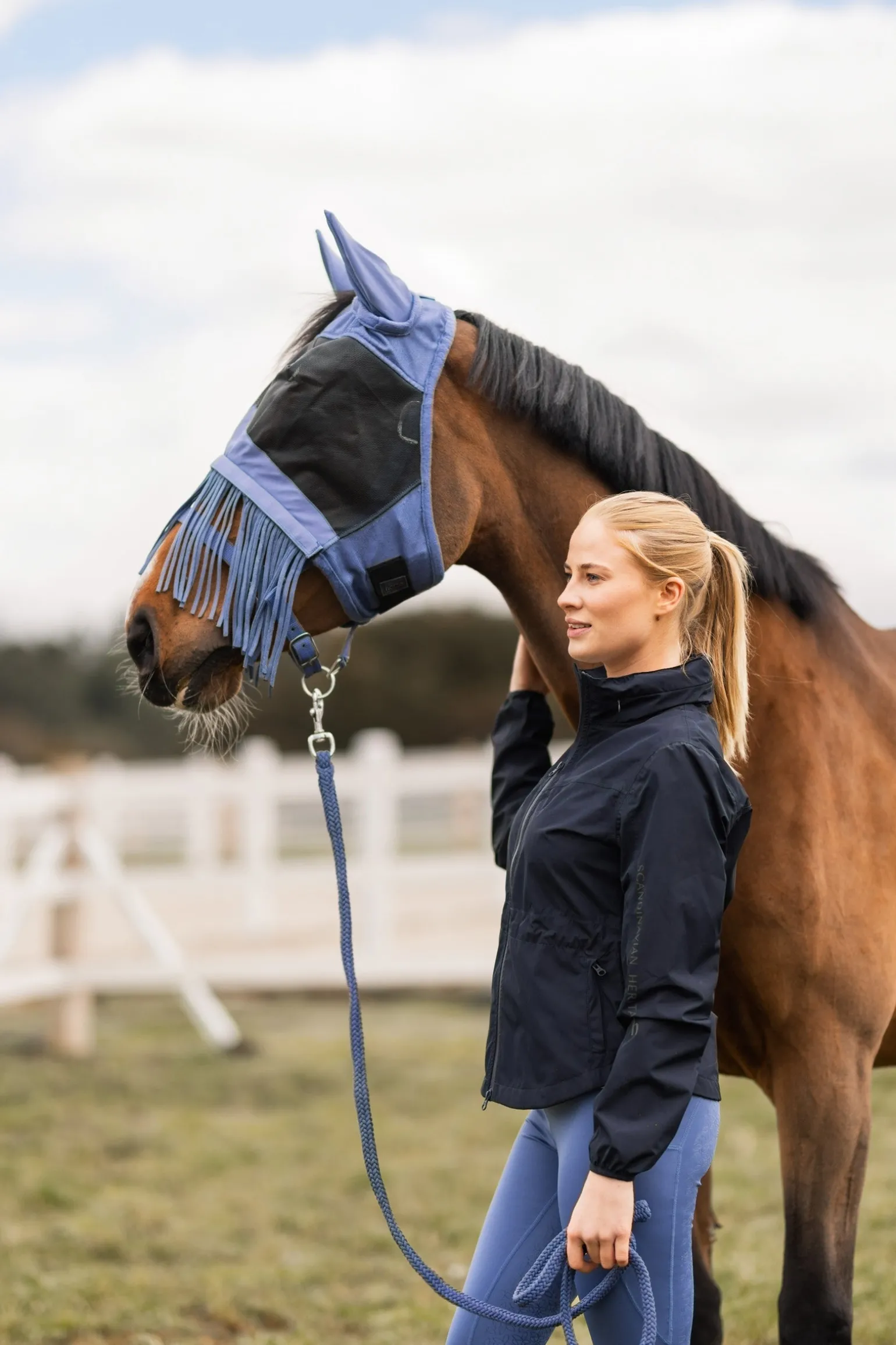 Fliegenmaske mit Fransen für Nasenschutz