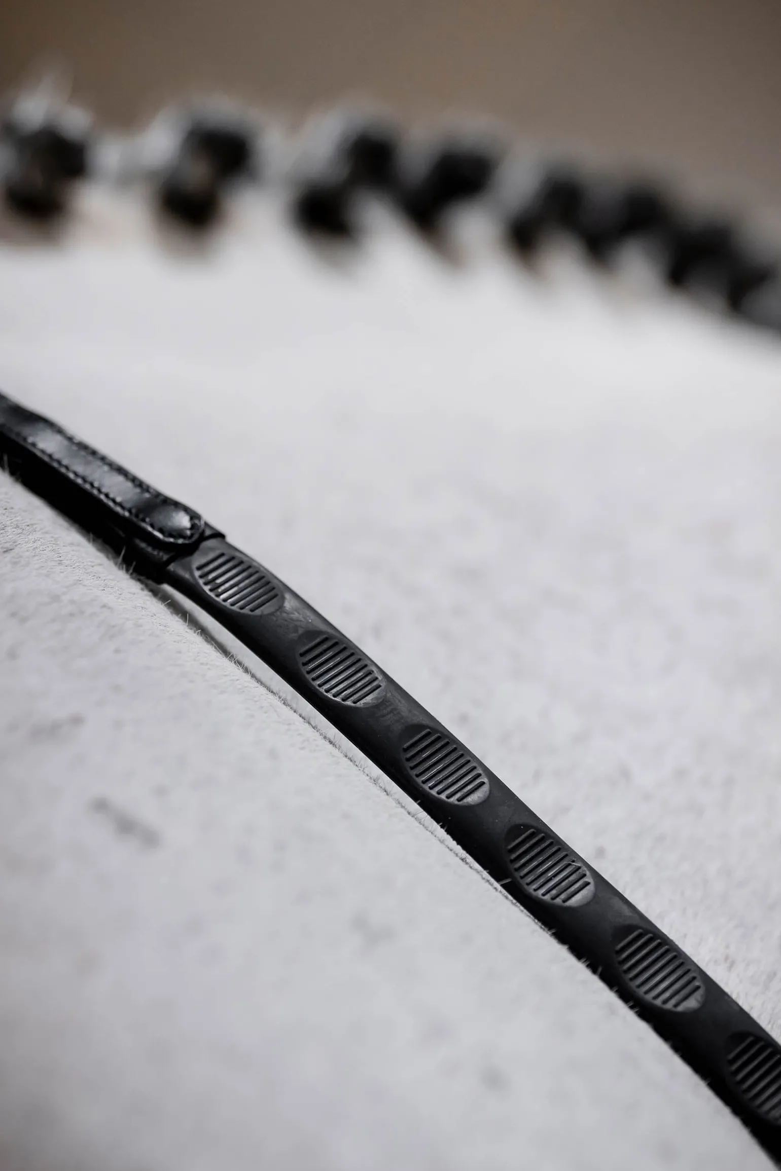 Gummizügel mit Daumengriff