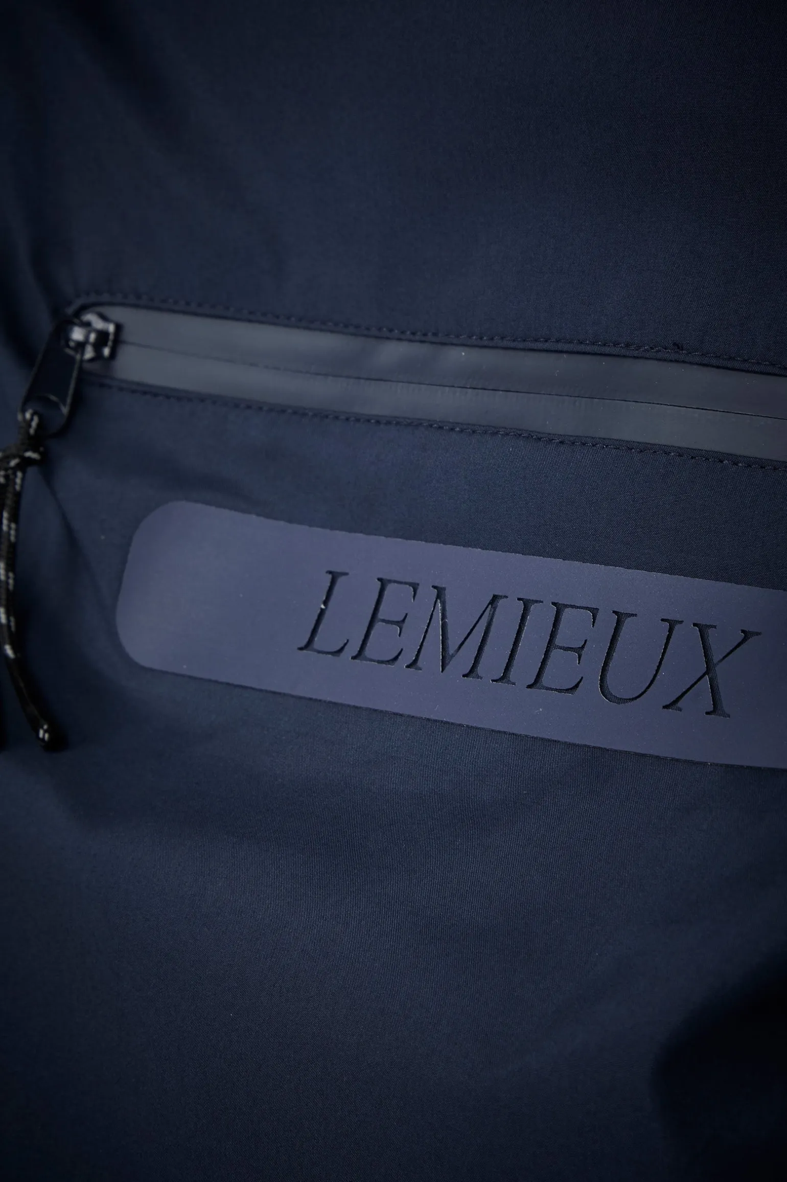 Isla Damen Kurze Wasserdichte Jacke