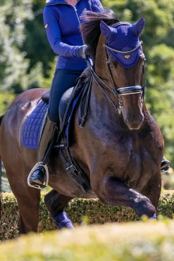 Loire Satin Fliegenhaube