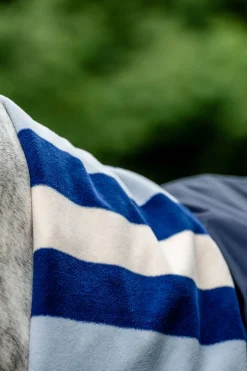 Newmarket Regendecke Mack mit Fleecefutter