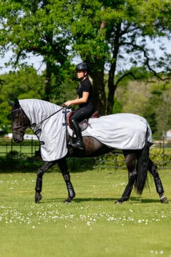 Ride On Ausreit-Fliegendecke mit abnehmbarem Hals- und Schulterteil