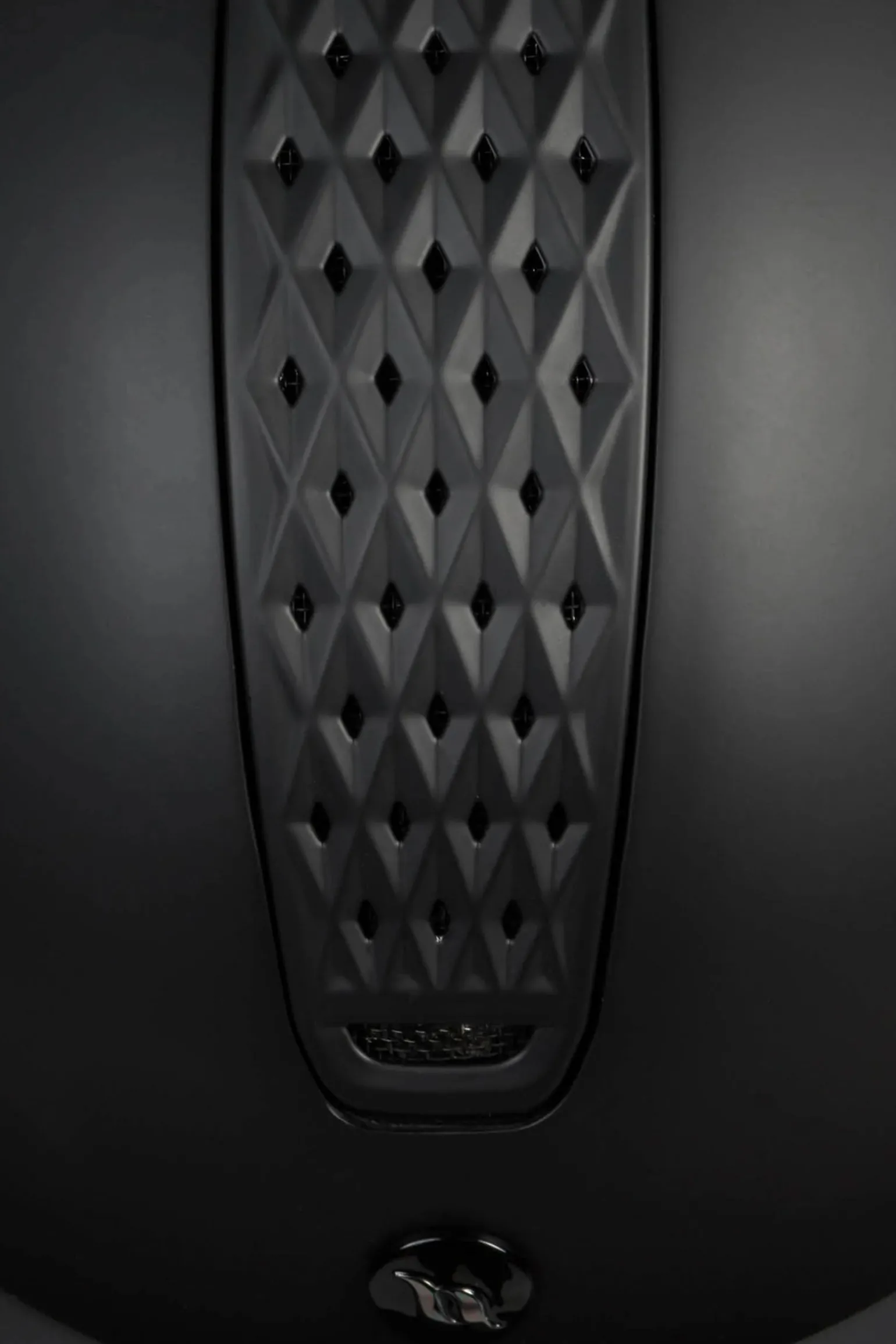 Silves Reithelm mit glatter Oberseite